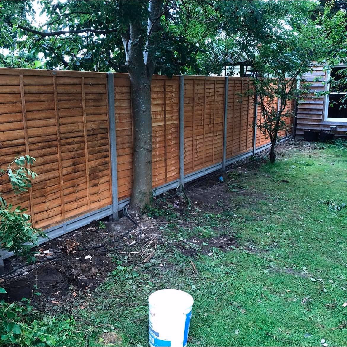 Panel fence with concrete posts (2)